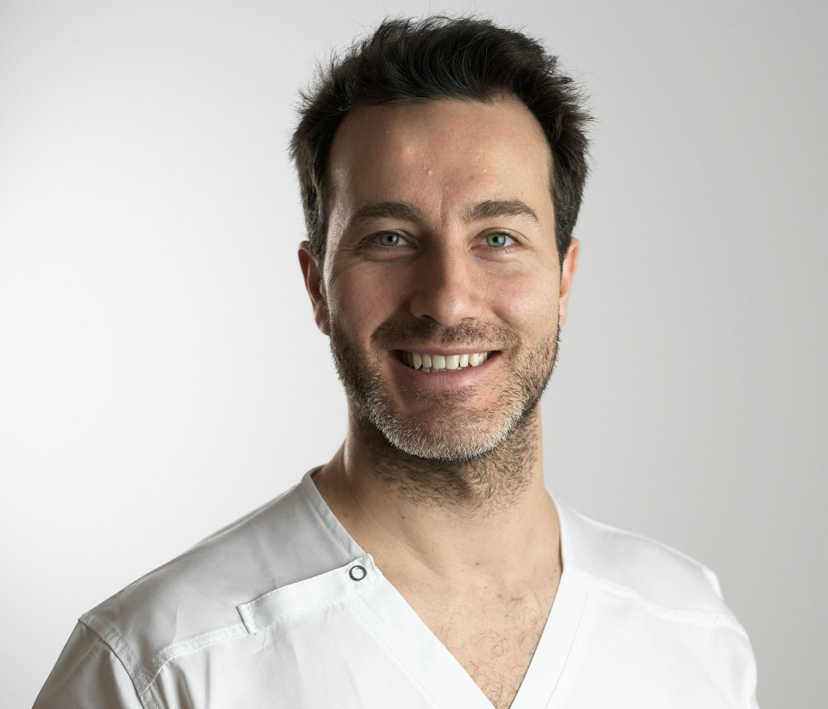 Dott. Leonardo Armani | Chirurgia Odontoiatrica - Endodonzia
